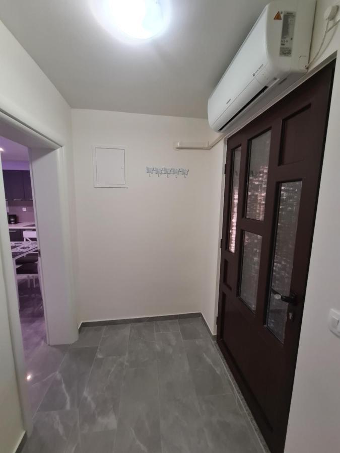 Apartments Kresan Sukosan Ngoại thất bức ảnh