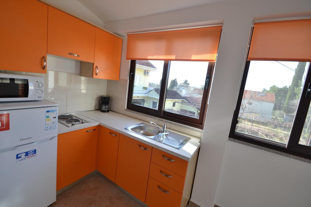 Apartments Kresan Sukosan Ngoại thất bức ảnh
